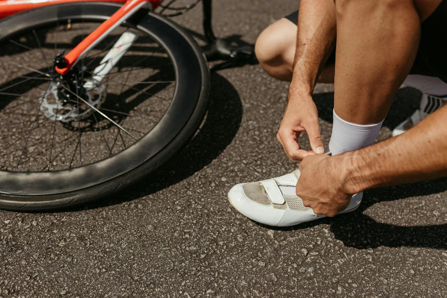 CYCLING SHOES